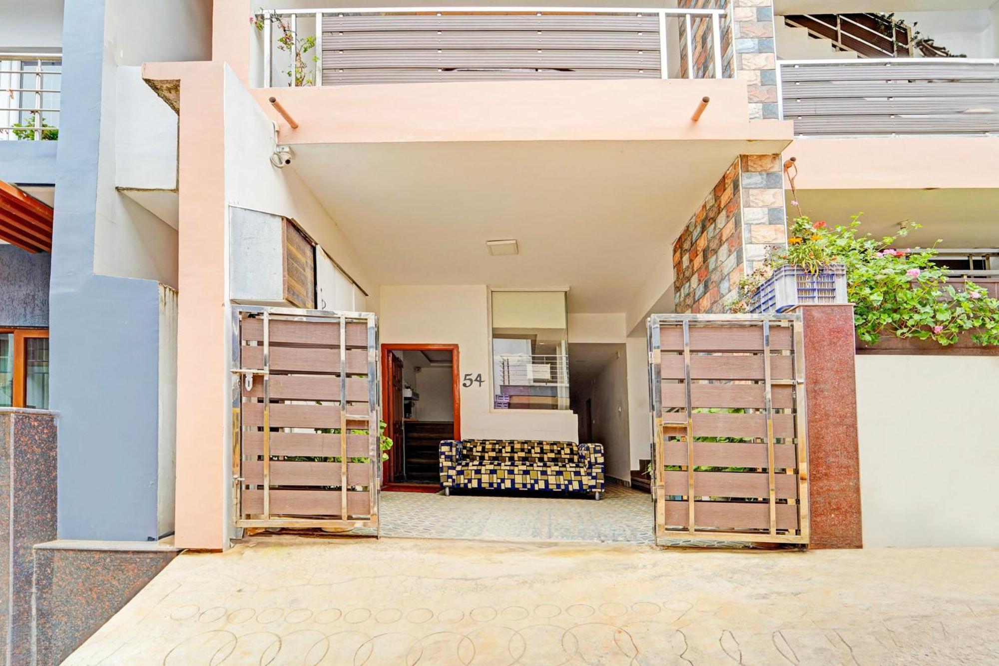 Hotel O Vijaynagar Road Formerly Anmol Peace Stay Udagamandalam Exterior foto