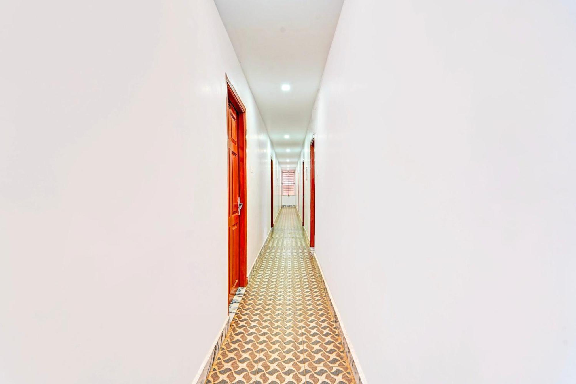 Hotel O Vijaynagar Road Formerly Anmol Peace Stay Udagamandalam Exterior foto